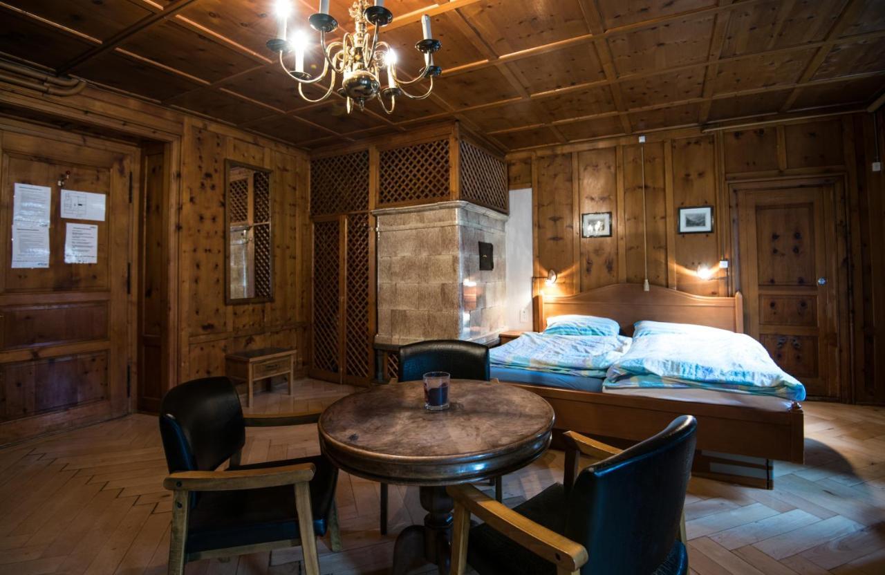 Hotel Jenatsch 파르판 외부 사진